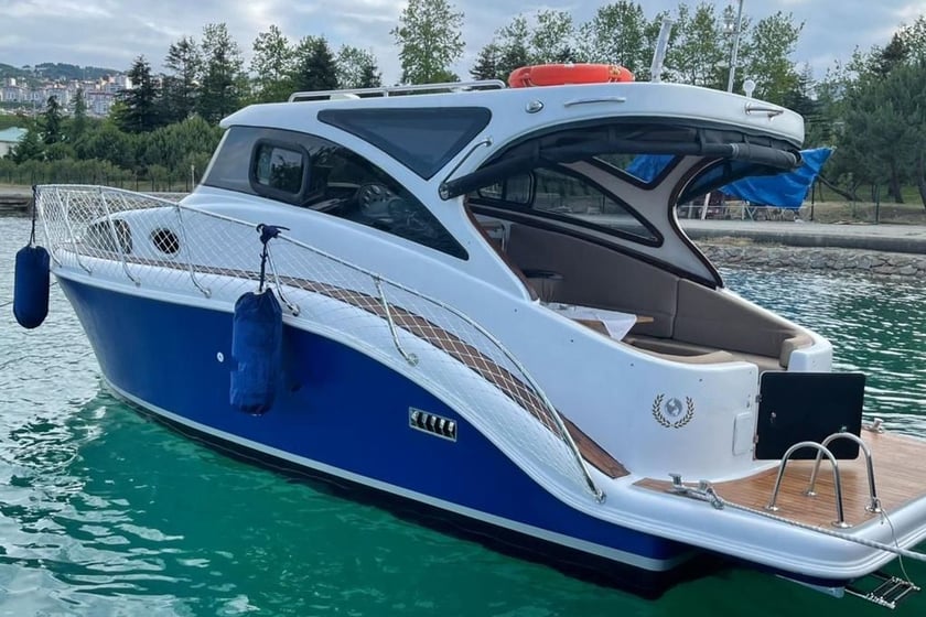 Beykoz Motorjacht Cabine 1   4  gasten 9 m Lijstnummer: #10143