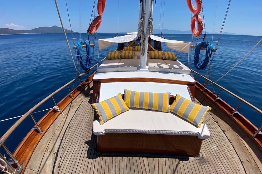 Bodrum Gulet 3 kabin Konaklama 6 kişi Seyir 6 kişi 15 m İlan No: #10146 5