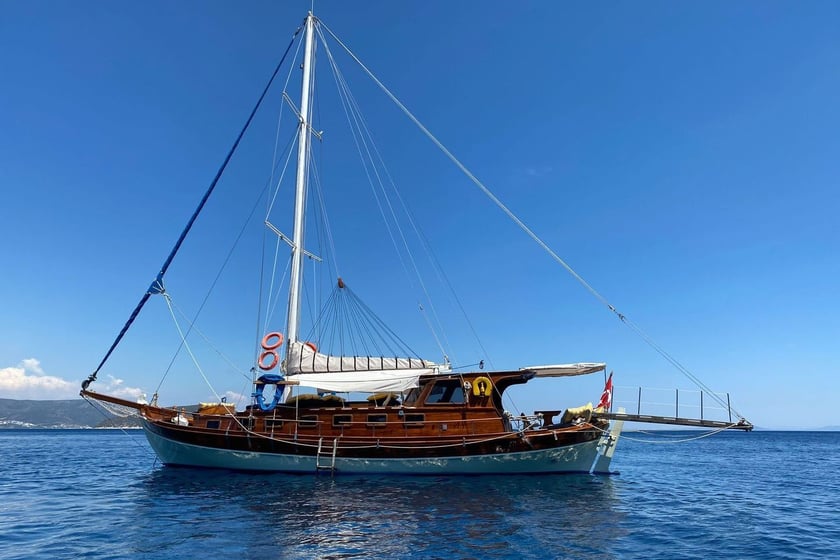 Bodrum Gulet 3 kabin Konaklama 6 kişi Seyir 6 kişi 15 m İlan No: #10146 4