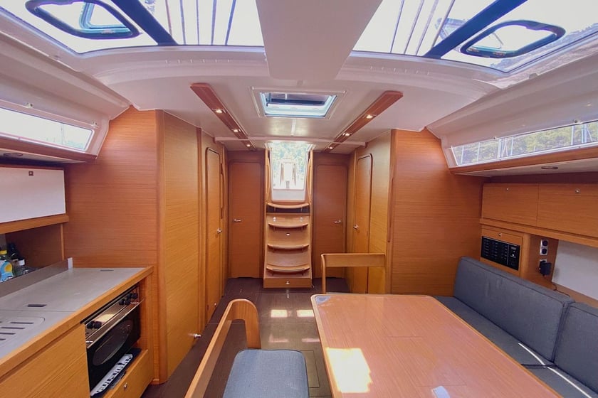 Orhaniye Barca a vela cabina 4  cuccette 8  8  ospiti 13.24 m Numero dell'inserzione: #10238 4