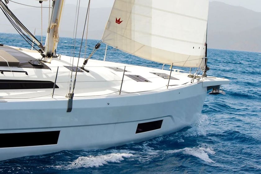 Orhaniye Voilier Cabine 5  Couchettes 10  Invités 10  14.85 m Numéro de l'annonce: #10239 5