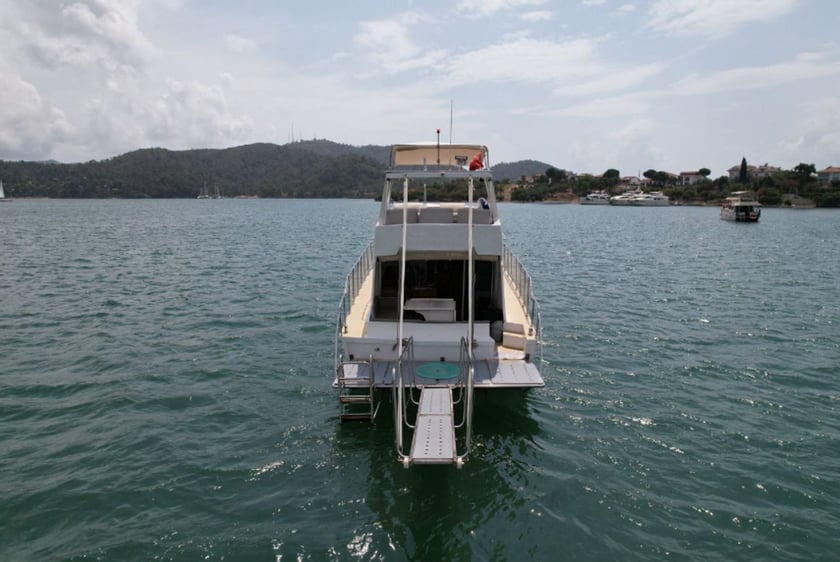 Fethiye Motor Yacht 3 cabin 6 berths 12 guests 15 m Listing Number: #10258 4