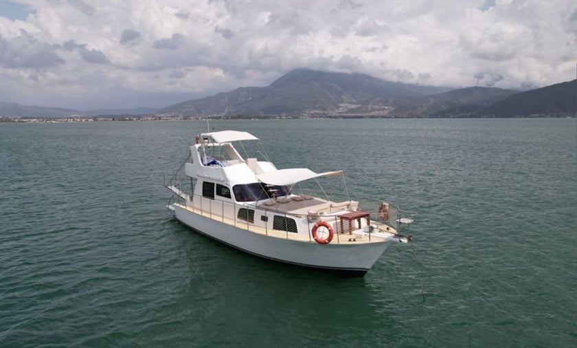 Fethiye Motor Yacht 3 cabin 6 berths 12 guests 15 m Listing Number: #10258 2