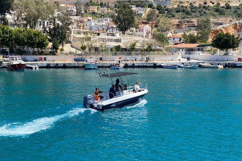 Kalkan Bateau à moteur   Invités 6  6 m Numéro de l'annonce: #10262 2