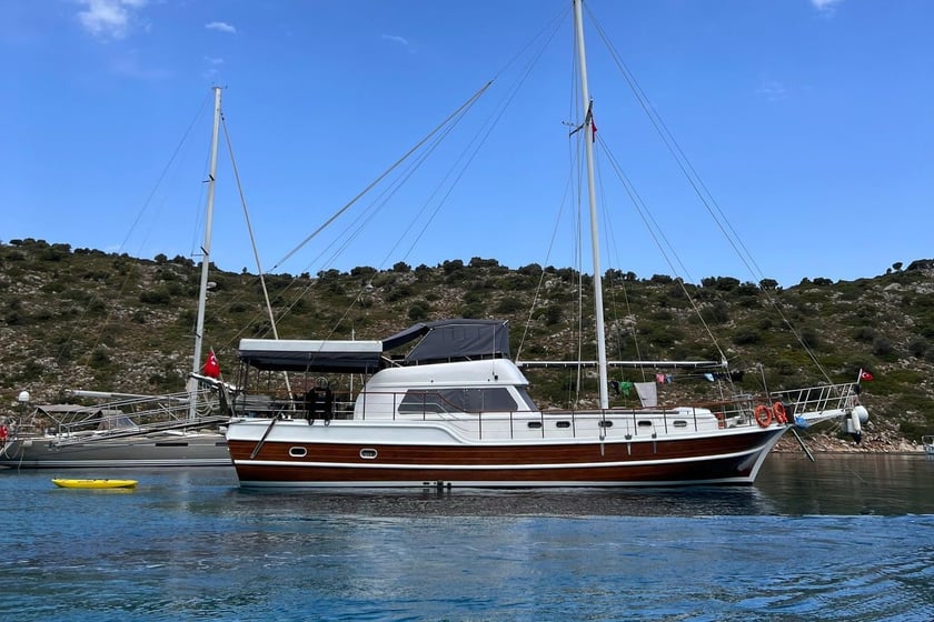 Bozburun Gulet 4 cabin 8 berths 8 guests 18.1 m Listing Number: #10285