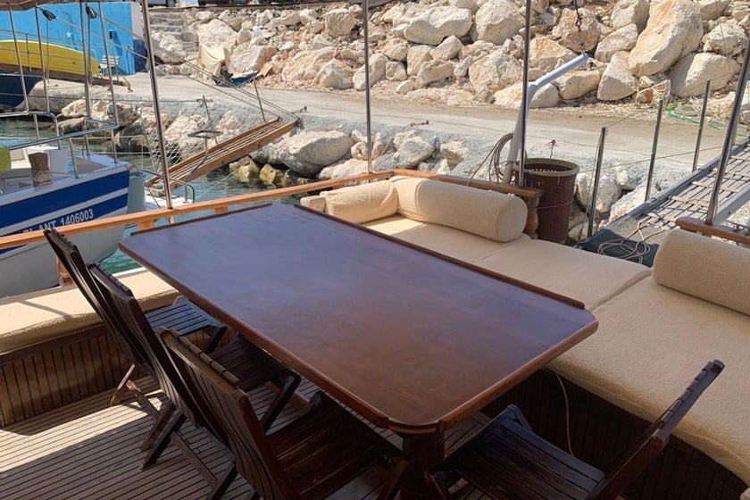 Demre Gulet 3 cabin 6 berths 6 guests 16 m Listing Number: #10404 4