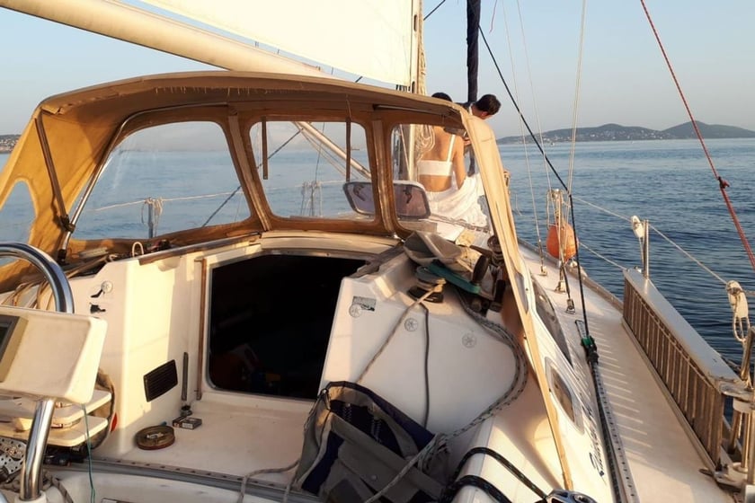 Maltepe Voilier   Invités 4  31 ft Numéro de l'annonce: #10460 3