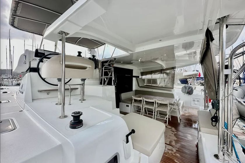 Fethiye Catamaran 6 cabin 10 berths 10 guests 12.8 m Listing Number: #10518 3