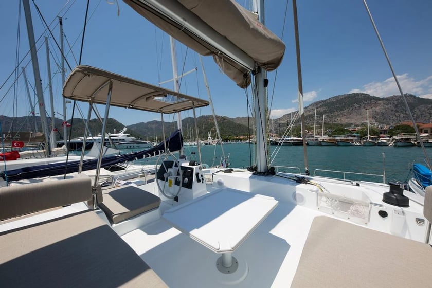 Gocek Catamaran Cabine 4  Couchettes 8  Invités 10  14.54 m Numéro de l'annonce: #10522 3