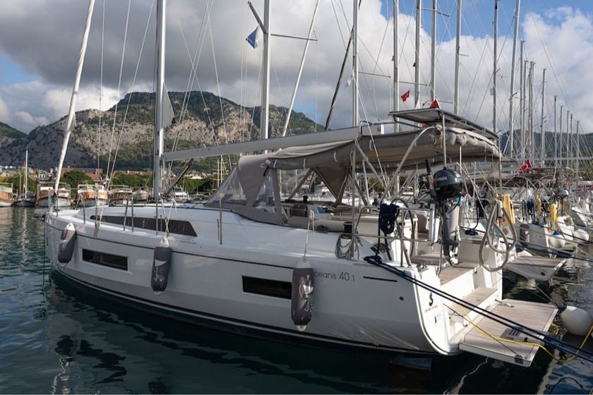 Gocek Zeilboot Cabine 3  8  slaapplaatsen 8  gasten 12.87 m Lijstnummer: #10524 2