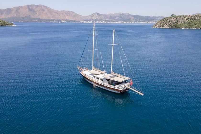 Marmaris Gulet 5 kabin Konaklama 10 kişi Seyir 10 kişi 24 m İlan No: #10527 2
