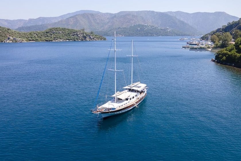 Marmaris Gulet 5 kabin Konaklama 10 kişi Seyir 10 kişi 24 m İlan No: #10527 3