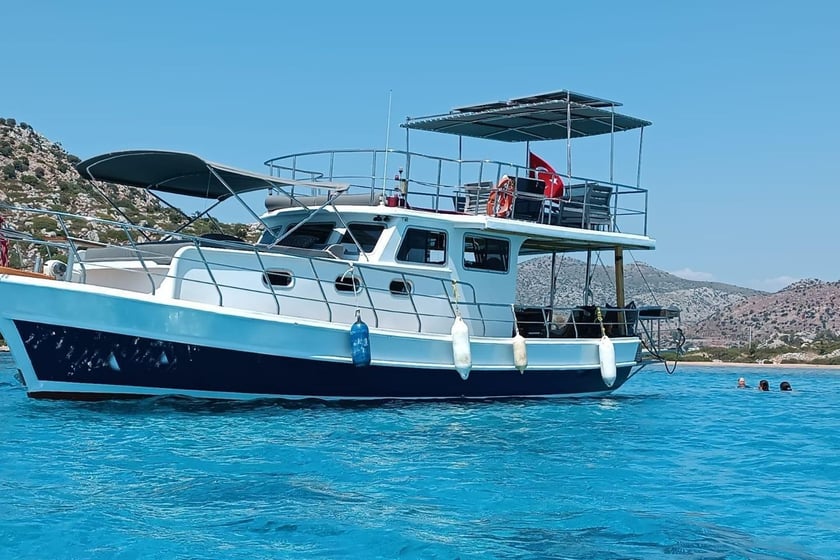 Bozburun Gulet 2 cabin 4 berths 6 guests 12 m Listing Number: #10530 4