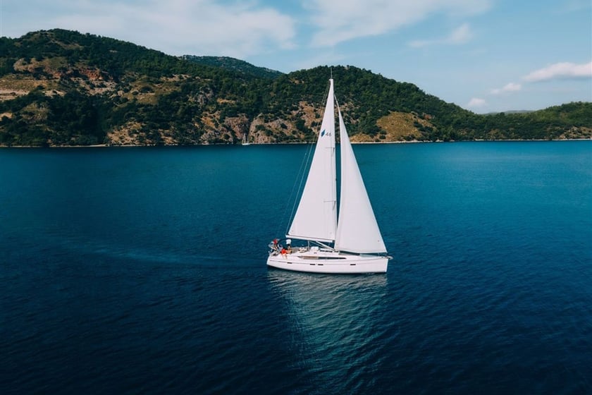 Fethiye Voilier Cabine 4  Couchettes 8  Invités 8  14.27 m Numéro de l'annonce: #10560 2