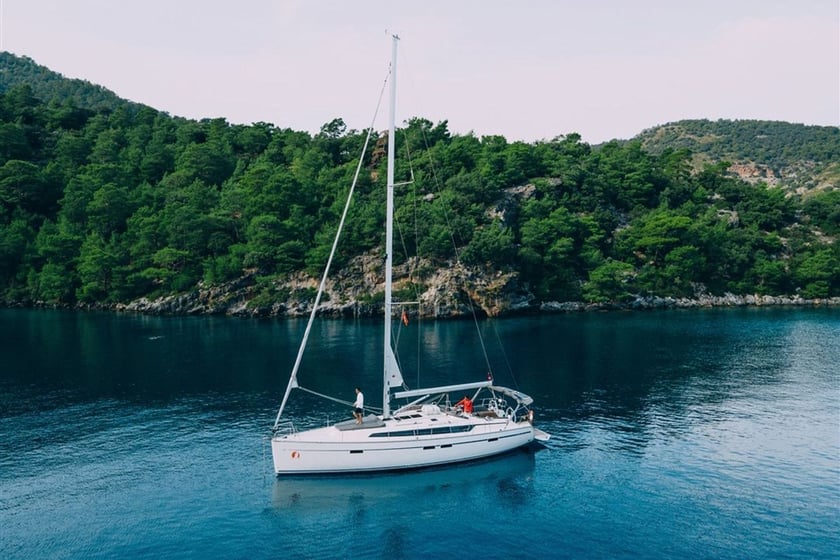 Fethiye Voilier Cabine 4  Couchettes 8  Invités 8  14.27 m Numéro de l'annonce: #10560