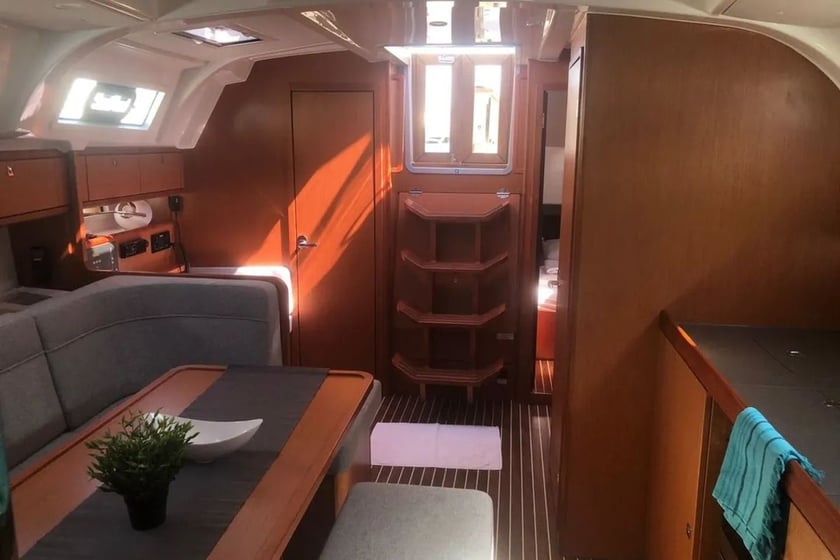 Gocek Velero Cabina 3  6  literas 6  invitados 12.35 m Número de anuncio: #10565 4