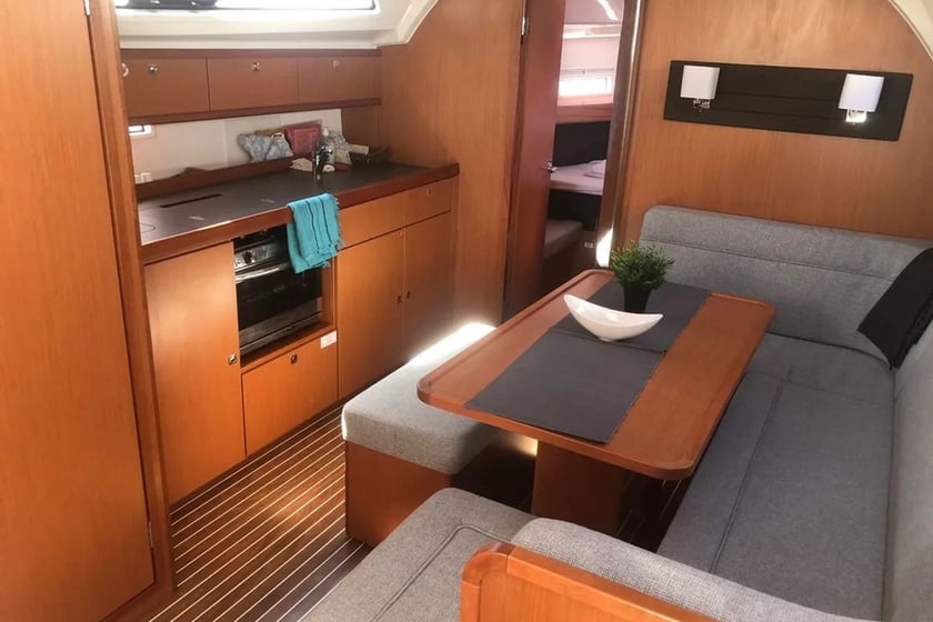 Gocek Velero Cabina 3  6  literas 6  invitados 12.35 m Número de anuncio: #10565 5