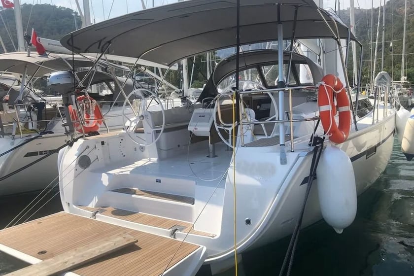 Gocek Velero Cabina 4  8  literas 8  invitados 14.27 m Número de anuncio: #10567 2