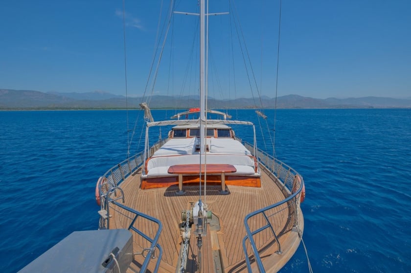 Göcek Gulet 6 Kabine 12 Liegeplätze 12 Gäste 23 m Nummer des Inserats: #10605 5