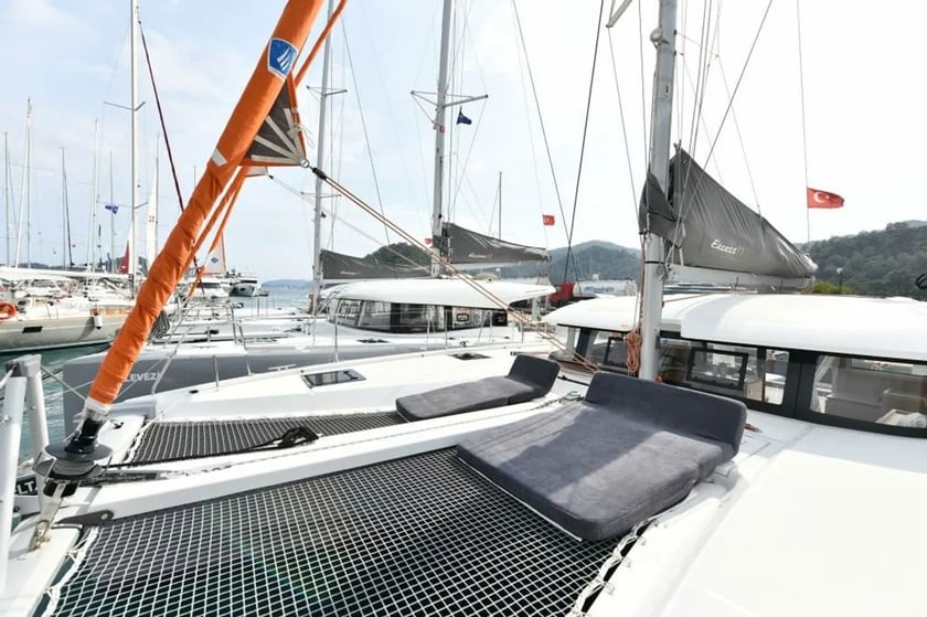 Gocek Catamaran 6 cabin 10 berths 10 guests 11.39 m Listing Number: #10623 3