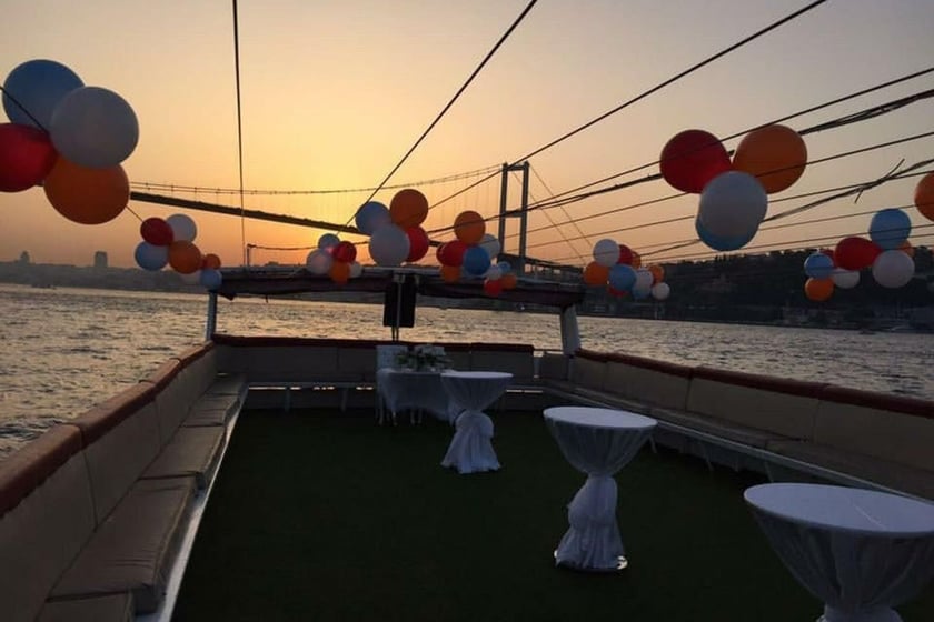 Unkapanı Motoryat   Seyir 80 kişi 22.5 m İlan No: #10639 4