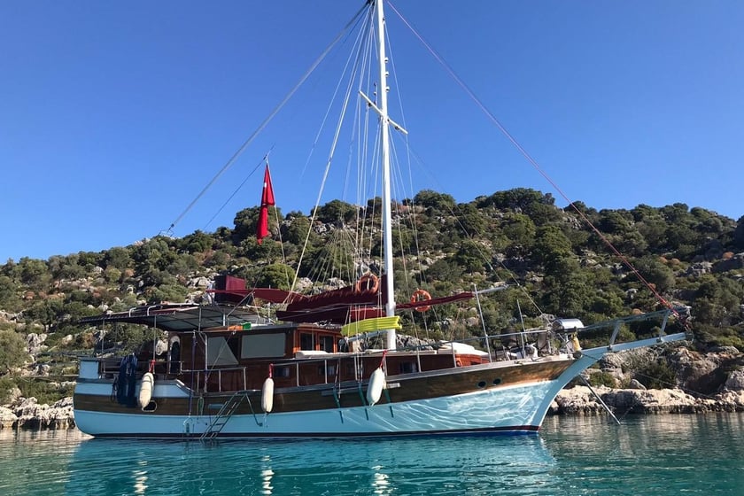 Fethiye Gulet 4 cabin 8 berths 8 guests 18.1 m Listing Number: #10683