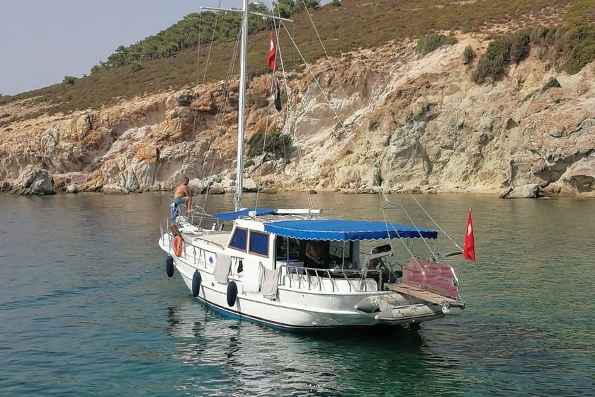 Ayvalik Gulet 2 cabin  10 guests 14 m Listing Number: #10701