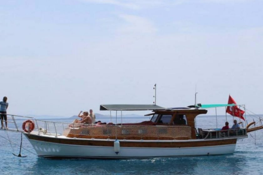 Kalkan Gulet   10 guests 14.4 m Listing Number: #10766 2