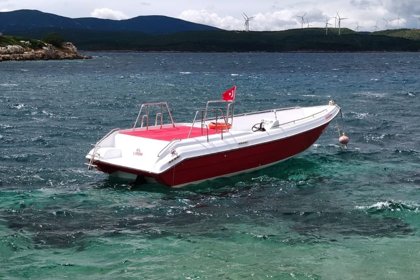 İzmir Sürat Teknesi   Seyir 10 kişi 10 m İlan No: #10804