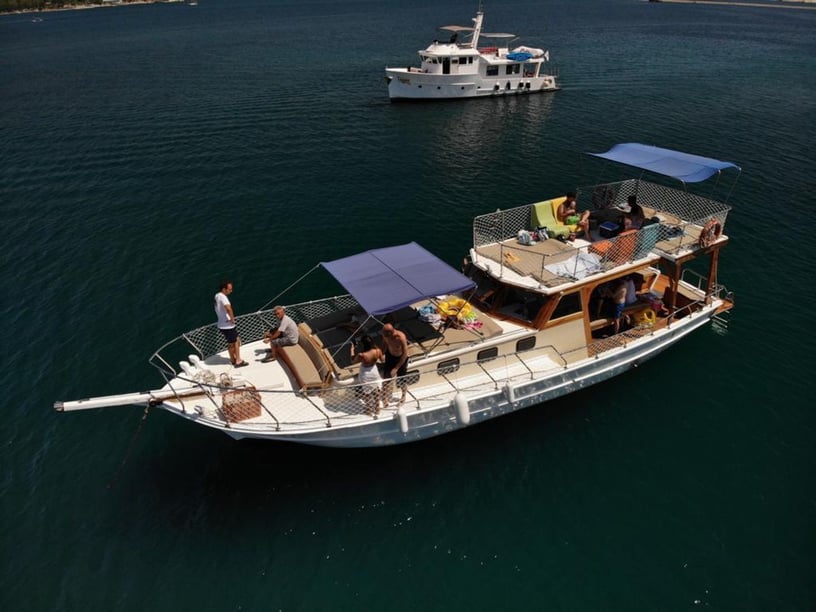 Izmir Gulet   24 guests 13 m Listing Number: #10832