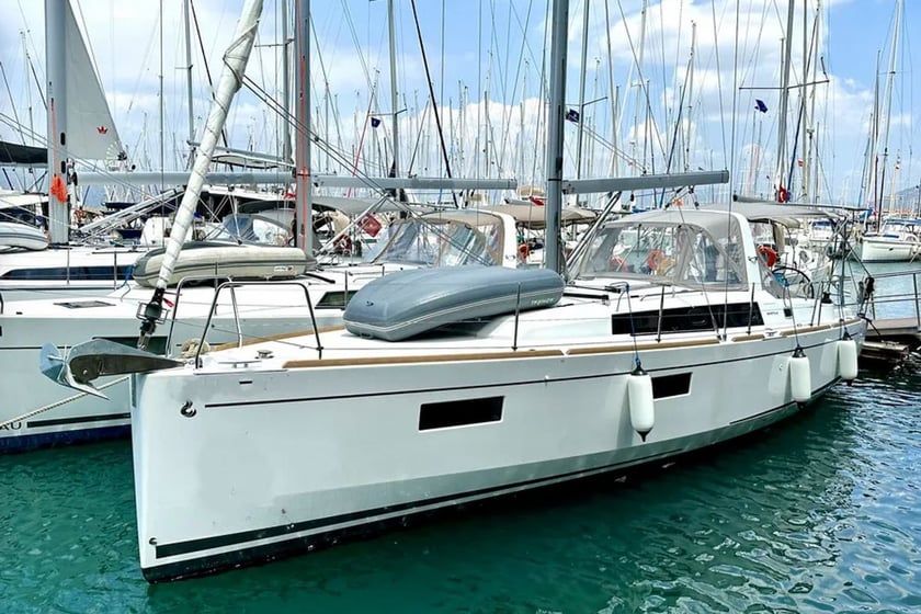 Fethiye Yelkenli 3 kabin Konaklama 6 kişi Seyir 6 kişi 11.8 m İlan No: #10894