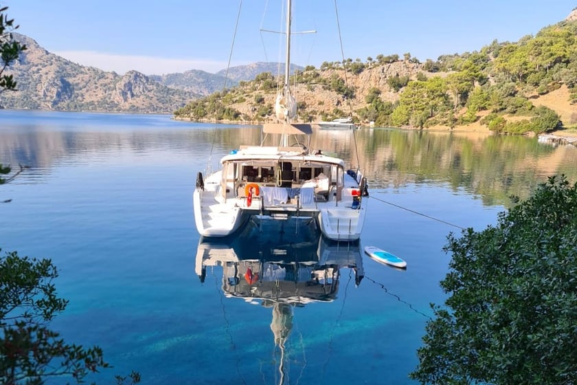 Fethiye Catamarán Cabina 4  8  literas 8  invitados 14.9 m Número de anuncio: #10908 5
