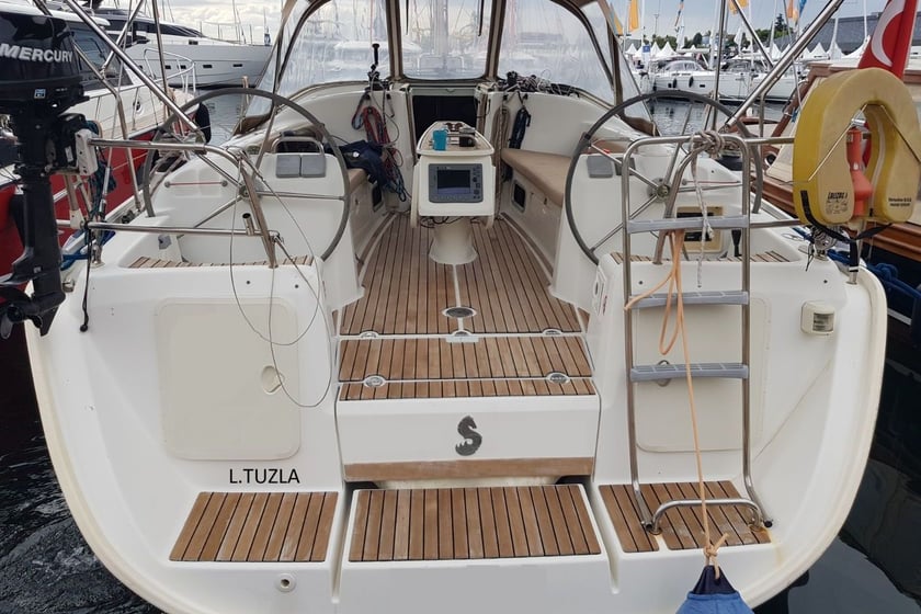 Orhaniye Zeilboot Cabine 3  4  slaapplaatsen 6  gasten 39 ft Lijstnummer: #11016 2