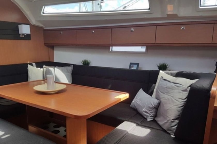 Bodrum Sailboat 3 cabin 6 berths 6 guests 12.35 m Listing Number: #11061 3
