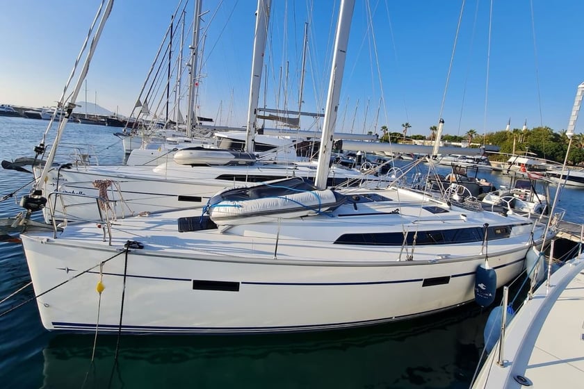 Bodrum Sailboat 3 cabin 6 berths 6 guests 12.35 m Listing Number: #11061
