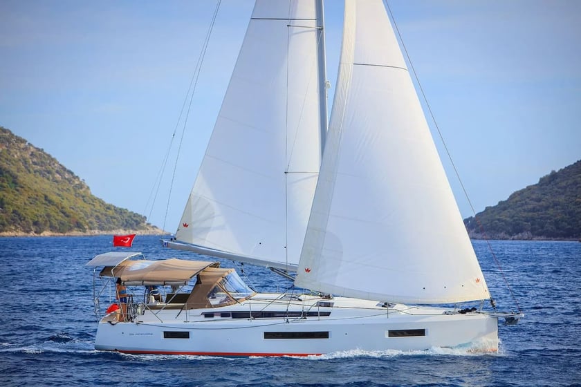 Kas Voilier Cabine 4  Couchettes 8  Invités 8  13.39 m Numéro de l'annonce: #11067 2