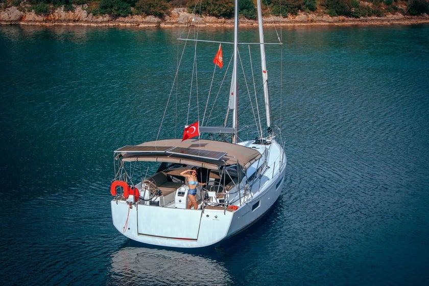Kas Voilier Cabine 4  Couchettes 8  Invités 8  13.39 m Numéro de l'annonce: #11067 3