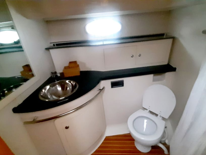 Zadar Motorboat 2 cabin 6 berths 6 guests 10.98 m Listing Number: #11071 3