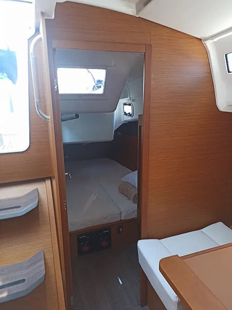 Volos Yelkenli 3 kabin Konaklama 8 kişi Seyir 8 kişi 12.35 m İlan No: #11111 4