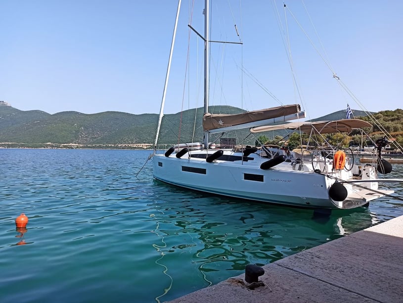Volos Yelkenli 3 kabin Konaklama 8 kişi Seyir 8 kişi 12.35 m İlan No: #11111