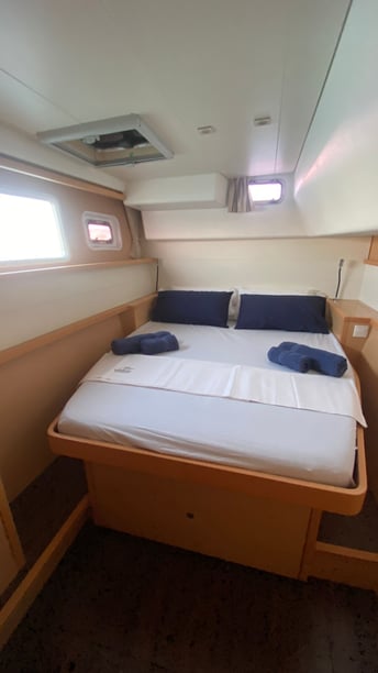 Ibiza Catamarán Cabina 4  10  literas 12  invitados 13.97 m Número de anuncio: #11156 5
