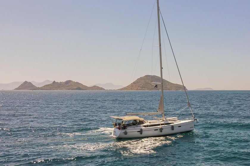 Bodrum Voilier Cabine 4  Couchettes 9  Invités 9  14.22 m Numéro de l'annonce: #11207