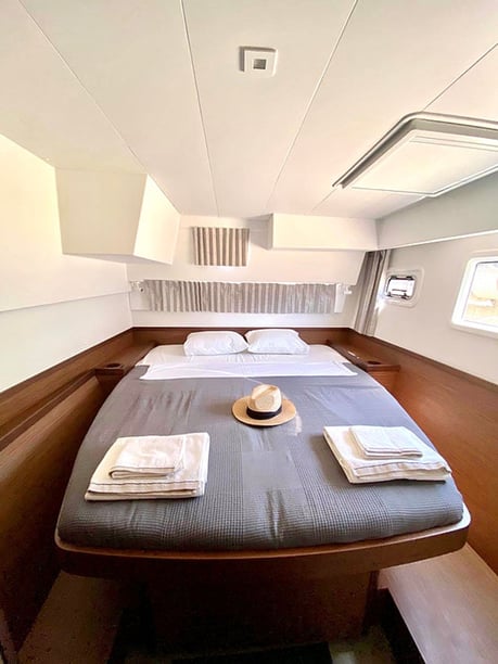 Mykonos Catamaran 5 cabin 10 berths 10 guests 12.8 m Listing Number: #11261 5