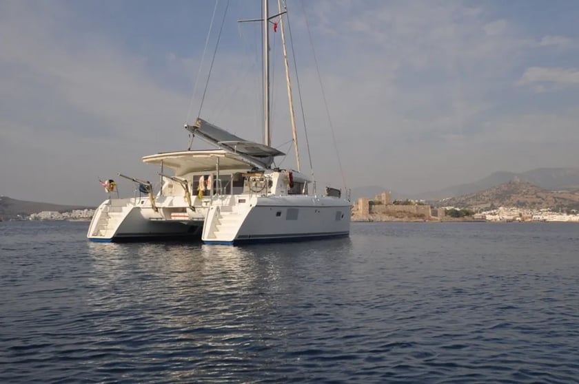 Bodrum Catamaran Cabine 5  8  slaapplaatsen 8  gasten 12.61 m Lijstnummer: #11271 3