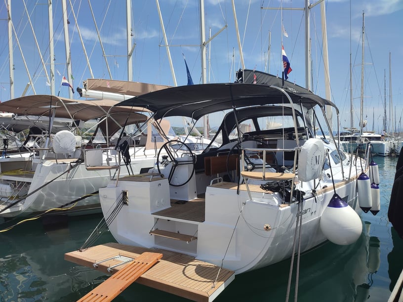 Trogir Segelboot 4 Kabine 10 Liegeplätze 10 Gäste 13.71 m Nummer des Inserats: #11304 5