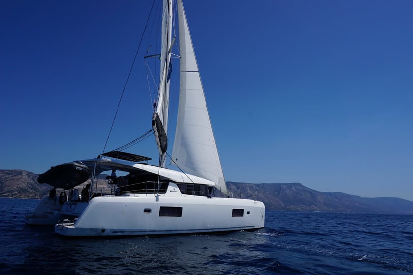 Trogir Katamaran 6 kabin Konaklama 12 kişi Seyir 12 kişi 12.8 m İlan No: #11376 5