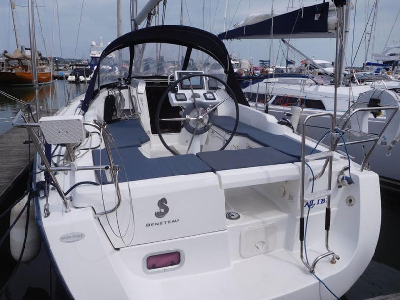 Poole Barca a vela cabina 2  cuccette 6  7  ospiti 9.3 m Numero dell'inserzione: #11450 4