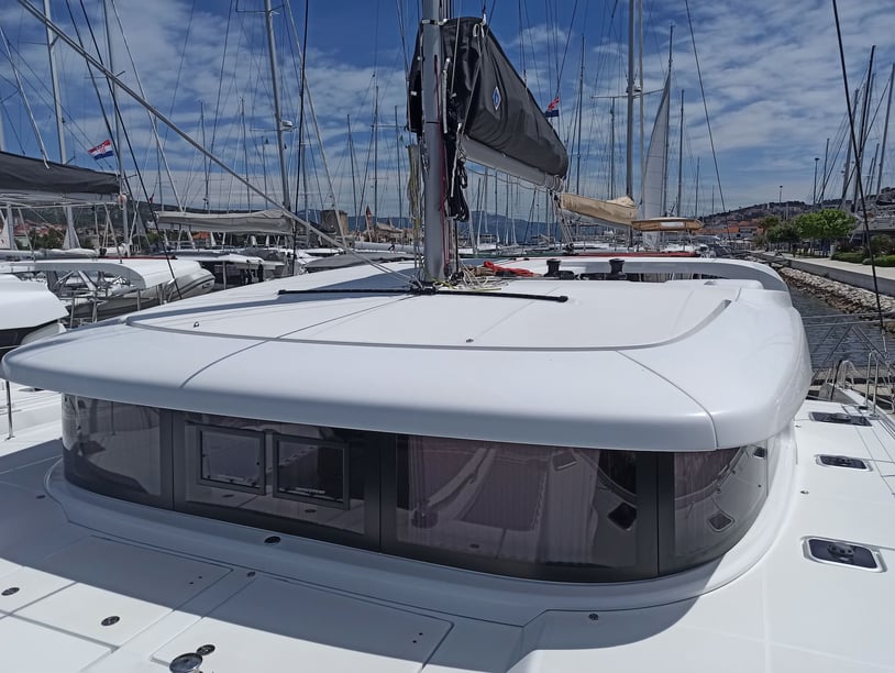 Trogir Catamarano cabina 6  cuccette 12  12  ospiti 12.8 m Numero dell'inserzione: #11453 5