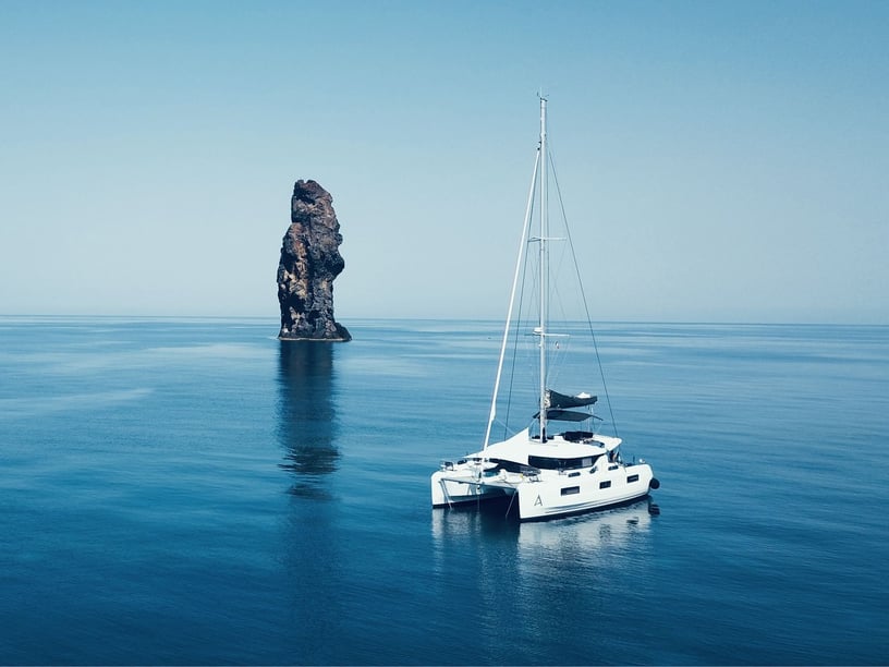 Capo d'Orlando Catamarán Cabina 4  8  literas 8  invitados 13.99 m Número de anuncio: #11469 4