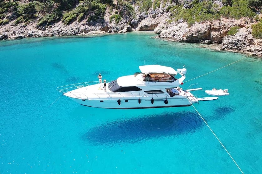 Gocek Yate a motor Cabina 3  6  literas 6  invitados 60 ft Número de anuncio: #11553 2